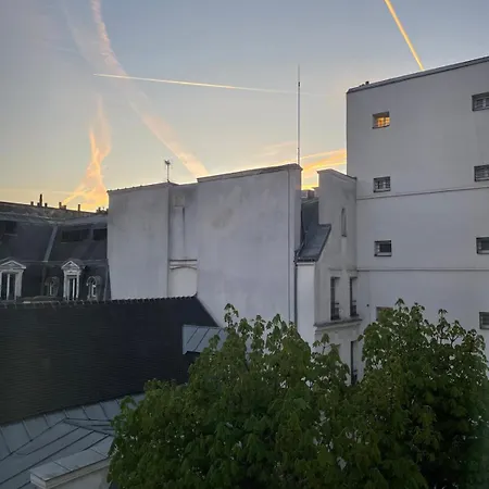 Studette équipée 10e Equipped 10th Appartamento Parigi